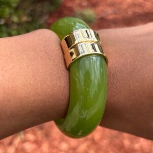 Elegant Green and Gold Bangle Bracelet